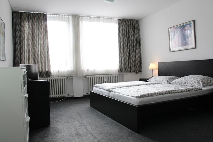 Imagen de la habitación del Hotel Bayrischer Hof. Foto 13