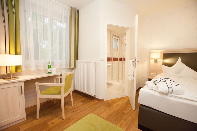 Imagen de la habitación del Hotel Becker. Foto 8