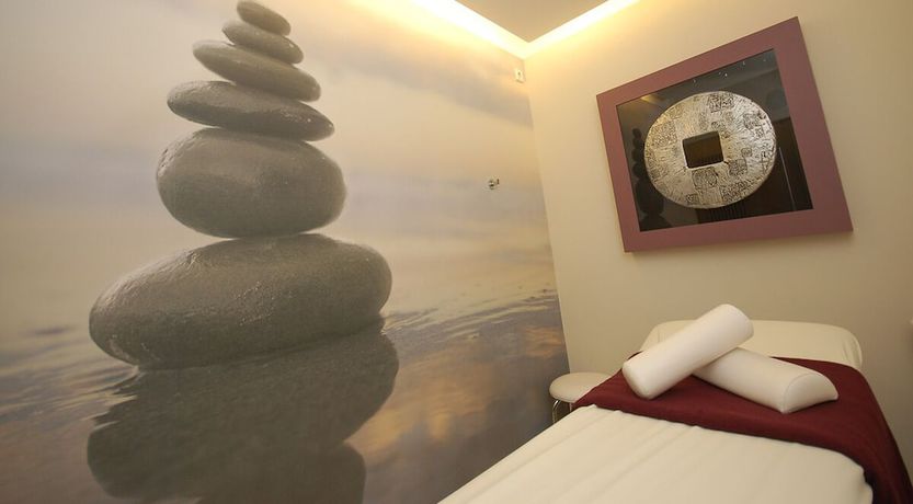 Imagen de los interiores del Hotel Becker. Foto 13