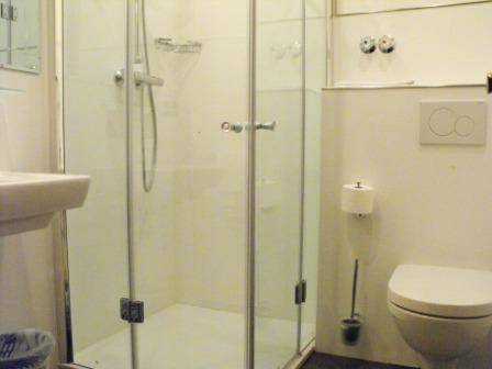 Imagen de la habitación del Hotel Beckmann. Foto 16