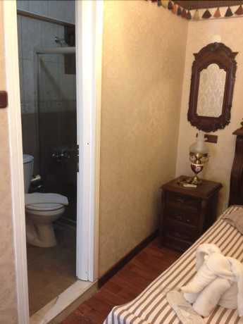 Imagen de la habitación del Hotel Bella. Foto 6