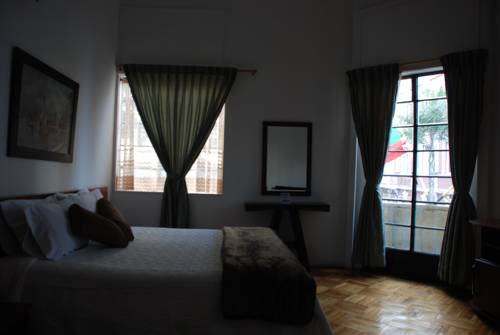 Imagen de la habitación del Hotel Bella Monta&ntilde;a. Foto 2