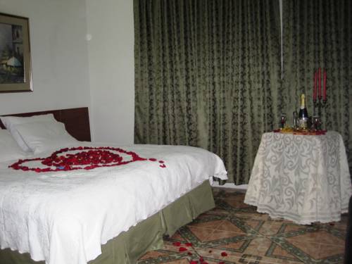 Imagen de la habitación del Hotel Bella Monta&ntilde;a. Foto 3