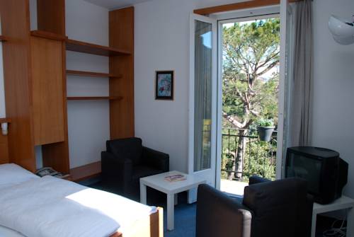 Imagen de la habitación del Hotel Bellevue Bellavista Montagnola. Foto 5