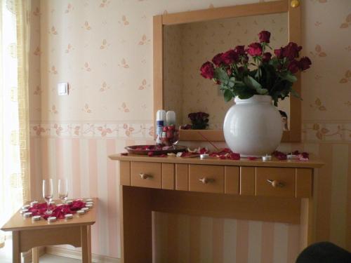 Imagen de la habitación del Hotel Bellevue, Charzykowy. Foto 9