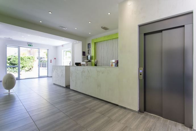 Imagen de los interiores del Hotel Belsoggiorno. Foto 19