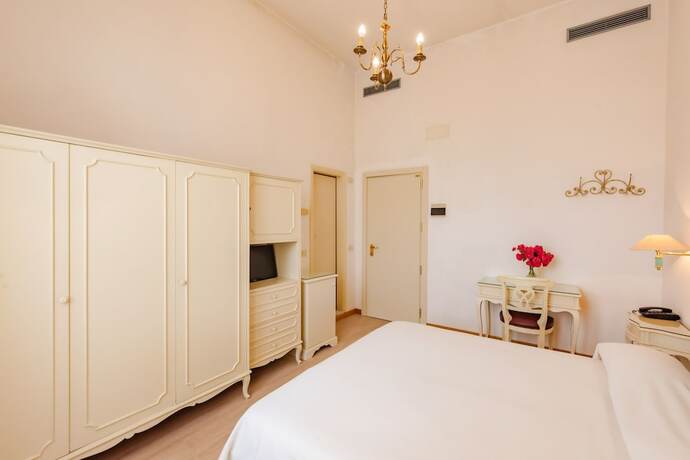 Imagen de la habitación del Hotel Belvedere, Forte de Marmi. Foto 13