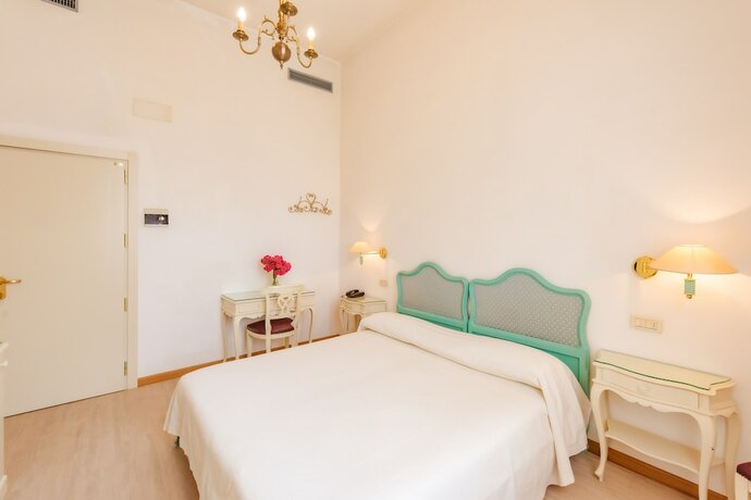 Imagen de la habitación del Hotel Belvedere, Forte de Marmi. Foto 15