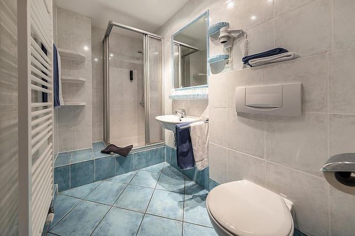 Imagen de la habitación del Hotel Bergfried. Foto 8