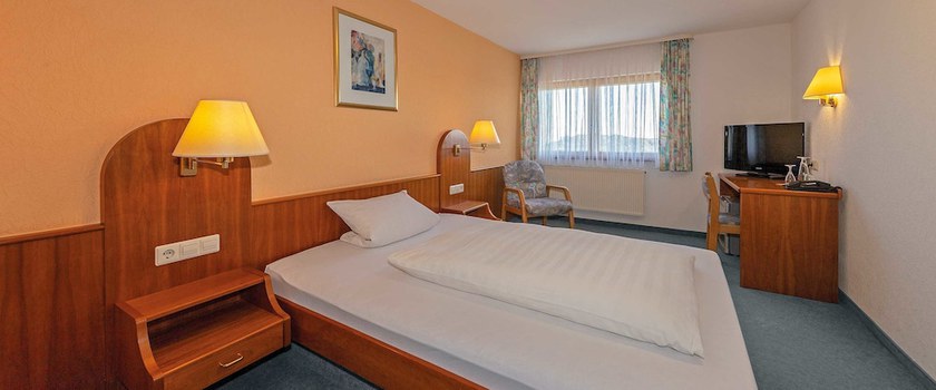 Imagen de la habitación del Hotel Bergfried. Foto 10