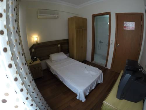 Imagen de la habitación del Hotel Berlin, FETHIYE. Foto 2