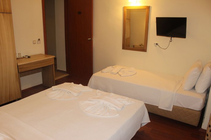 Imagen de la habitación del Hotel Berlin, FETHIYE. Foto 12