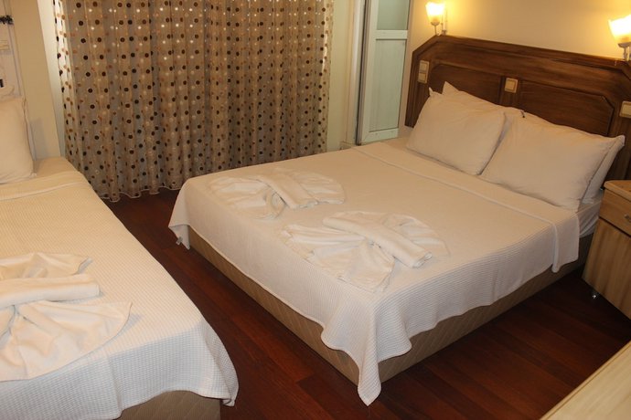 Imagen de la habitación del Hotel Berlin, FETHIYE. Foto 13