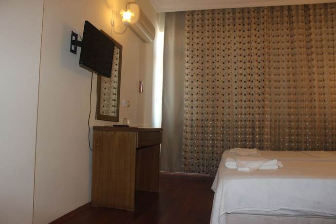 Imagen de la habitación del Hotel Berlin, FETHIYE. Foto 14