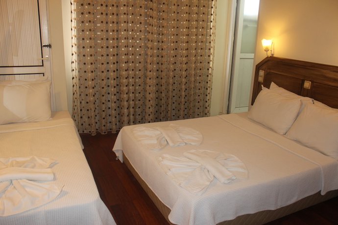 Imagen de la habitación del Hotel Berlin, FETHIYE. Foto 17