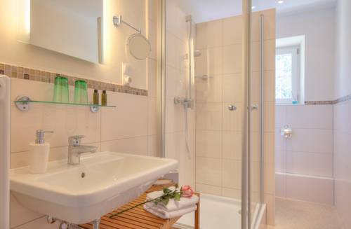 Imagen de la habitación del Hotel Berlin, Rottach-Egern. Foto 5