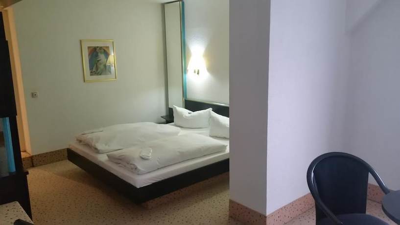 Imagen de la habitación del Hotel Bitterfelder Hof. Foto 9