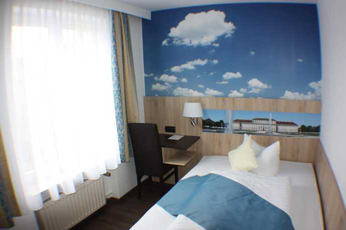 Imagen de la habitación del Hotel Blauer Karpfen. Foto 13