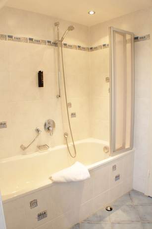 Imagen de la habitación del Hotel Blauer Wolf. Foto 12
