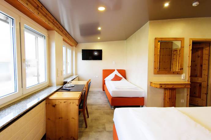 Imagen de la habitación del Hotel Bohn. Foto 3