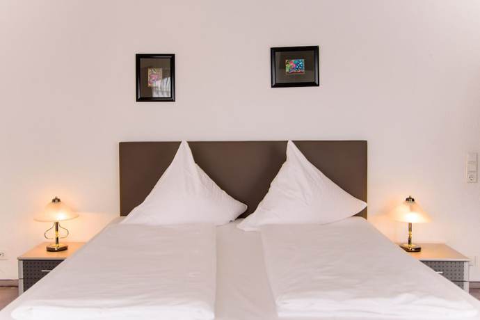 Imagen de la habitación del Hotel Bohn. Foto 11