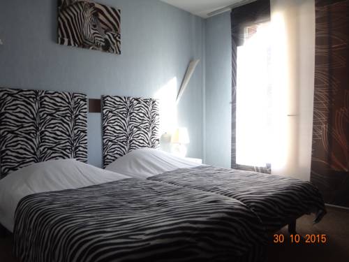 Imagen de la habitación del Hotel Bon Accueil. Foto 10