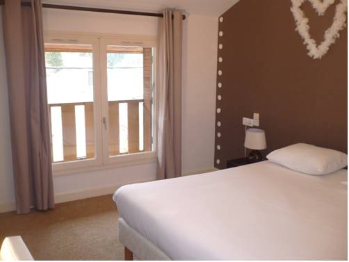 Imagen de la habitación del Hotel Bon Accueil. Foto 12