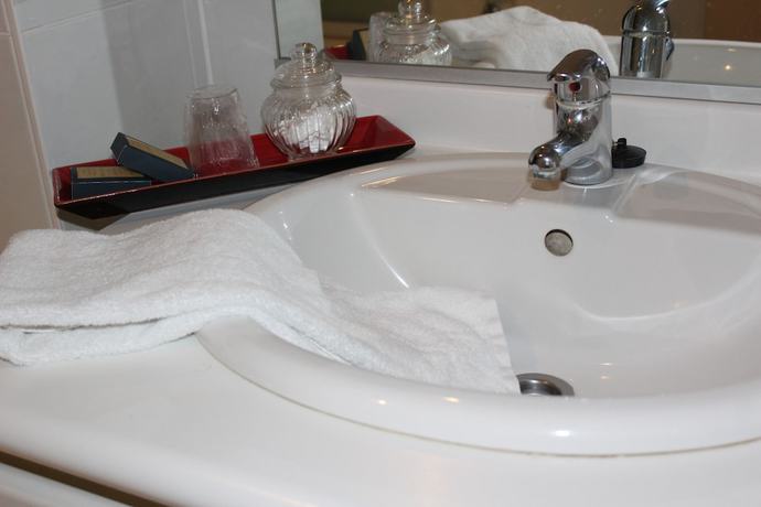 Imagen de la habitación del Hotel Bornem. Foto 16