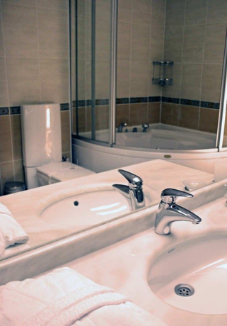 Imagen de la habitación del Hotel Bostanci Prenses. Foto 7