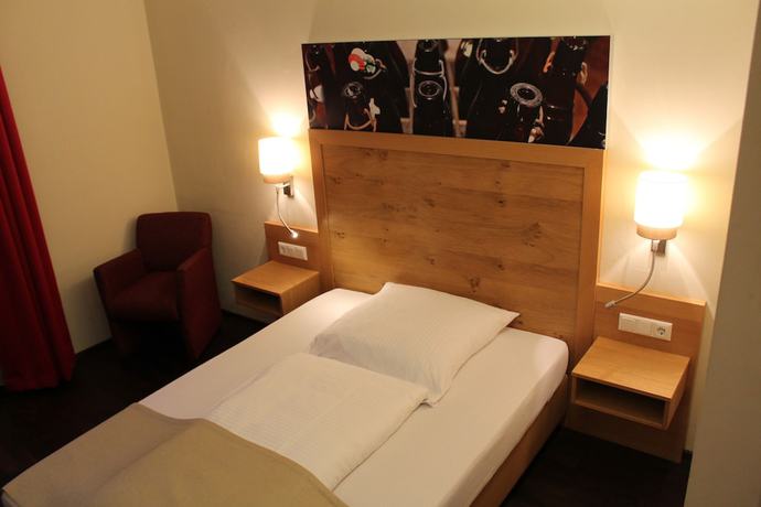 Imagen de la habitación del Hotel Brauereigasthof Amberger. Foto 15