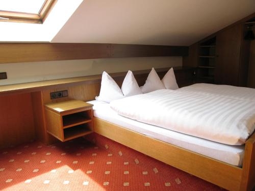 Imagen de la habitación del Hotel Bräukeller. Foto 8
