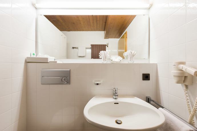 Imagen de la habitación del Hotel Bräutigams Weinstuben. Foto 19