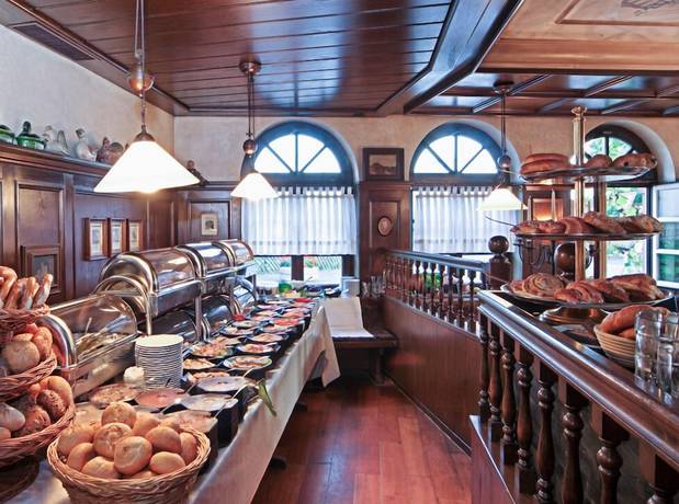 Imagen del bar/restaurante del Hotel Br&ouml;&szlig;ler. Foto 4