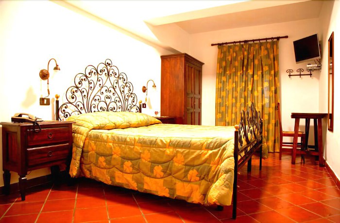 Imagen de la habitación del Hotel Bucaneve. Foto 8