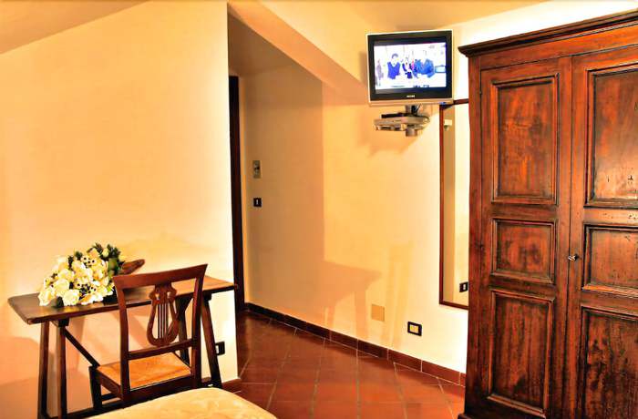 Imagen de la habitación del Hotel Bucaneve. Foto 9