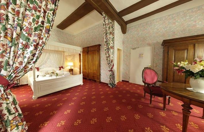 Imagen de la habitación del Hotel Burg Trendelburg. Foto 4