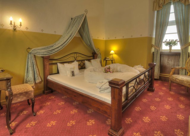 Imagen de la habitación del Hotel Burg Trendelburg. Foto 7