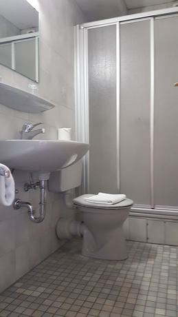 Imagen de la habitación del Hotel Burg Waldau. Foto 5