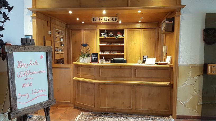 Imagen de los interiores del Hotel Burg Waldau. Foto 18