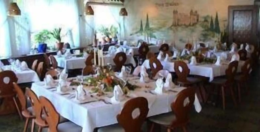 Imagen del bar/restaurante del Hotel Burg Waldau. Foto 3