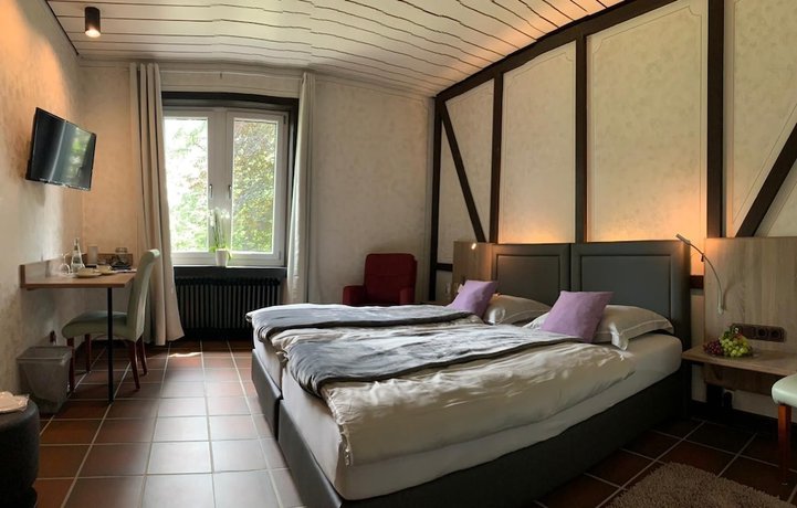 Imagen de la habitación del Hotel Burg Wassenberg. Foto 13