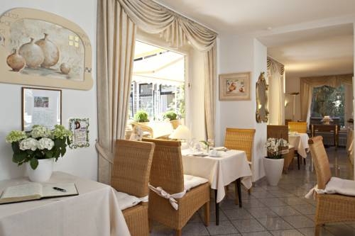 Imagen general del Hotel Busche. Foto 1