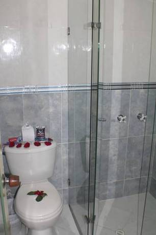 Imagen de la habitación del Hotel Business. Foto 3
