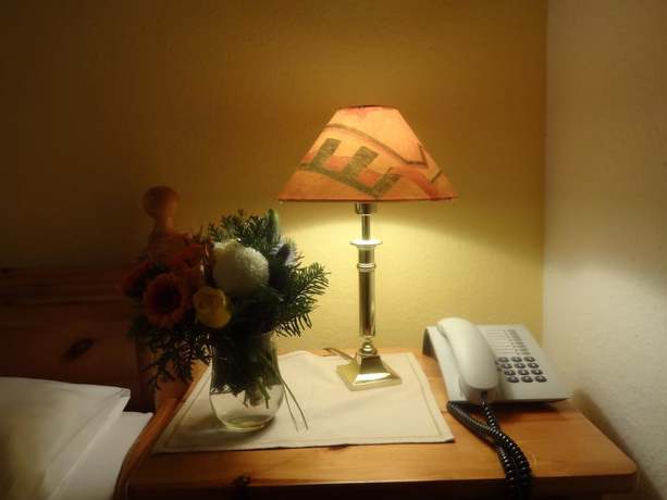 Imagen de la habitación del Hotel B&uuml;rgerbr&auml;u. Foto 5