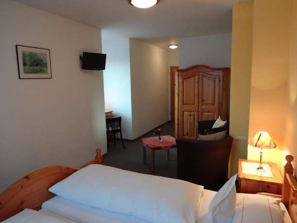 Imagen de la habitación del Hotel B&uuml;rgerbr&auml;u. Foto 10