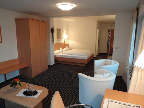 Imagen de la habitación del Hotel B&uuml;rgerbr&auml;u. Foto 17
