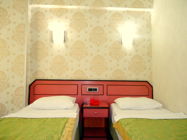 Imagen de la habitación del Hotel Büyük Paris. Foto 6