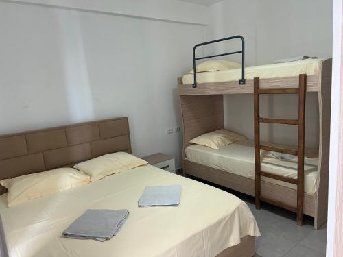 Imagen de la habitación del Hotel CORNER. Foto 7