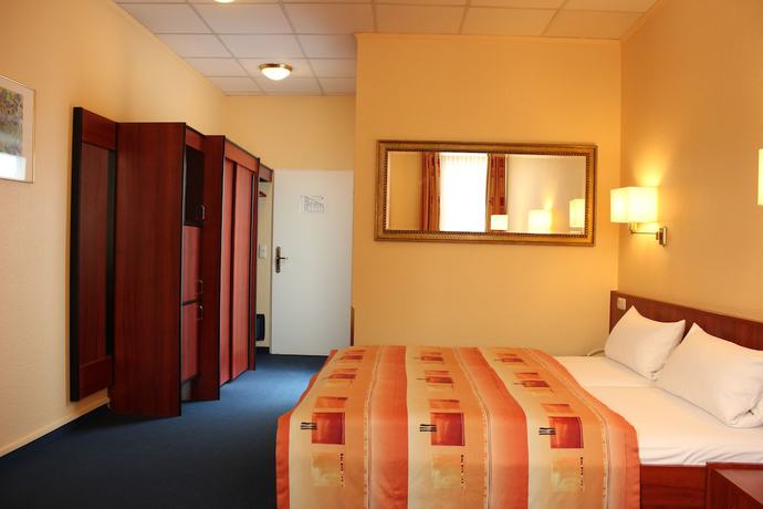 Imagen de la habitación del Hotel Cabo. Foto 5