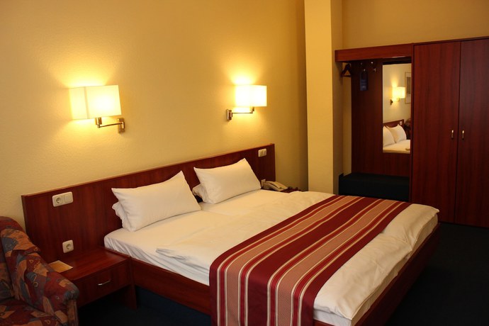 Imagen de la habitación del Hotel Cabo. Foto 12